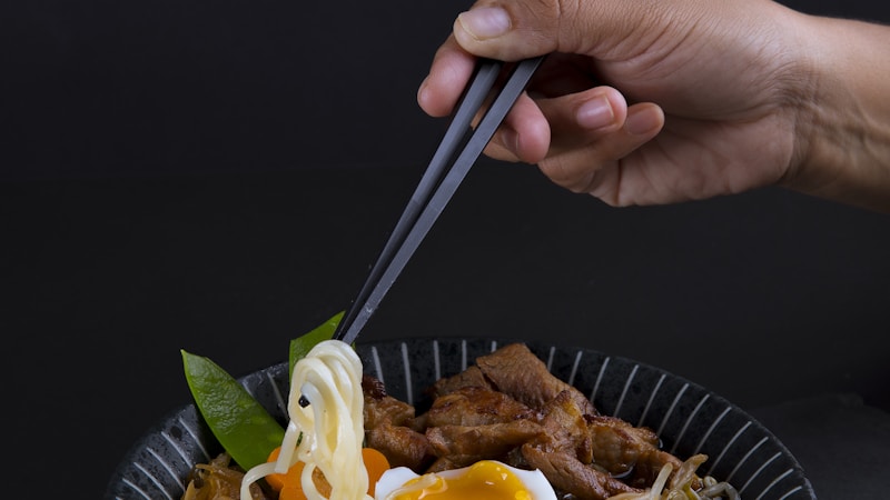 最近ラーメンが重いと感じる中年男性へ｜胃腸の変化の理由と無理なく付き合うコツ